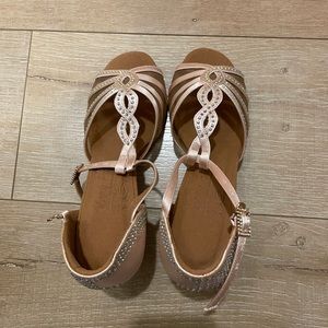 Very Fine Shoes
Ladies Latin/Rhythm- Classic Series Ballroom Shoes